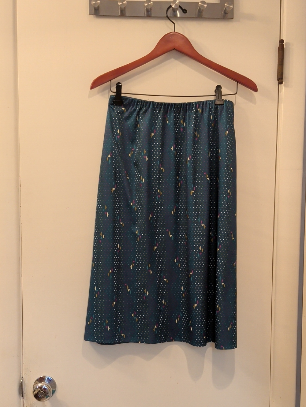 Green Geometric Print Midi Skirt